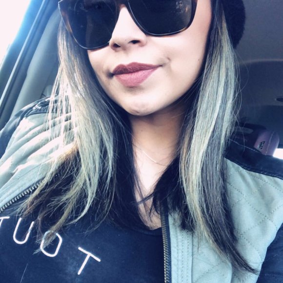 Meet your Posher, Rosalinda 🥰bringbackpolyvore - Picture 3 of 4